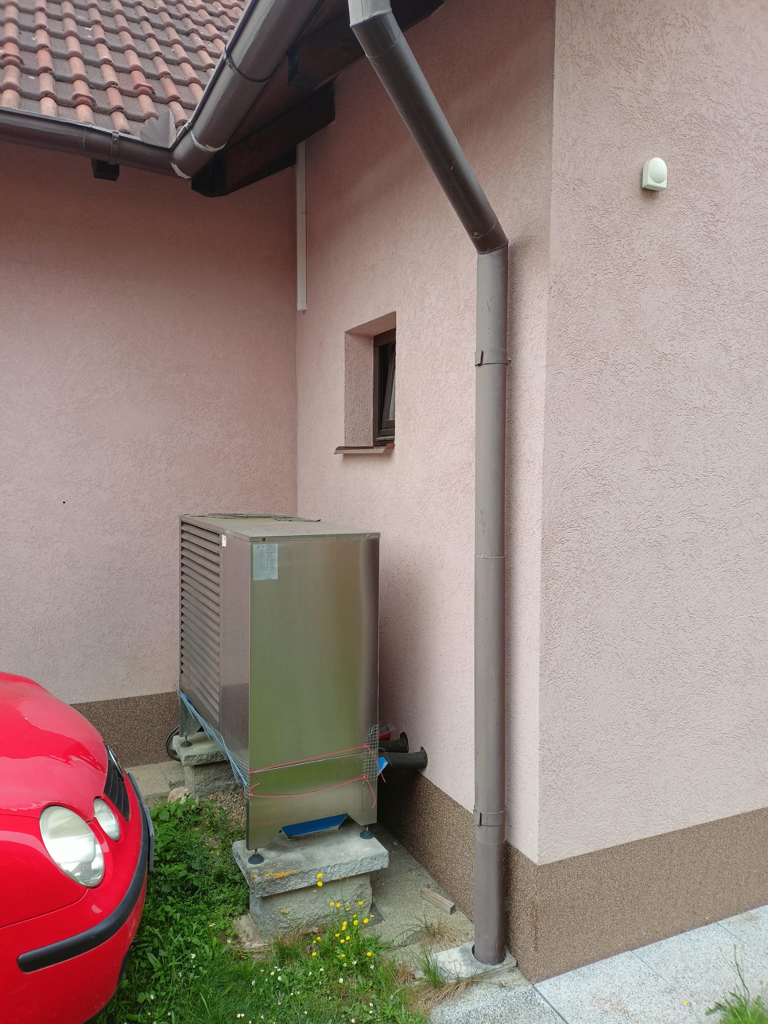 Running without issues since 2015 – stainless steel, great savings, heating and DHW – Jiří S.